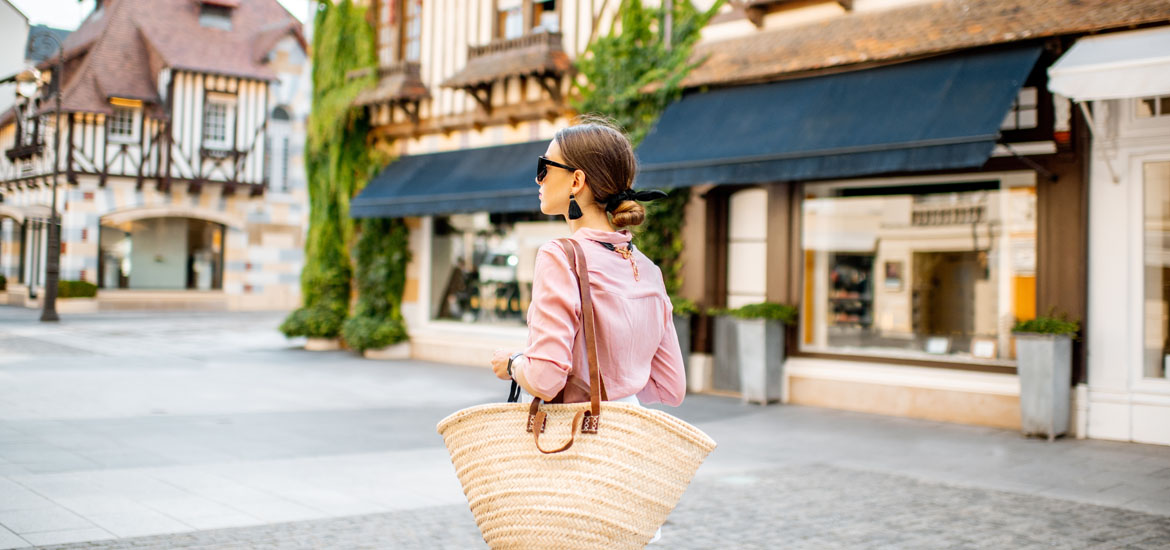 The world’s most beautiful streets that will please your eyes & melt your heart!