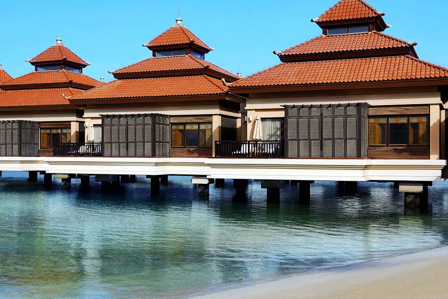 Overwater bungalows - Anantara The Palm Resort