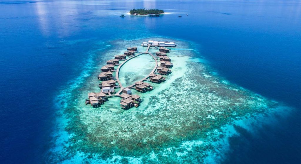Water villas in Maldives - Raffles Maldives Meradhoo Resort